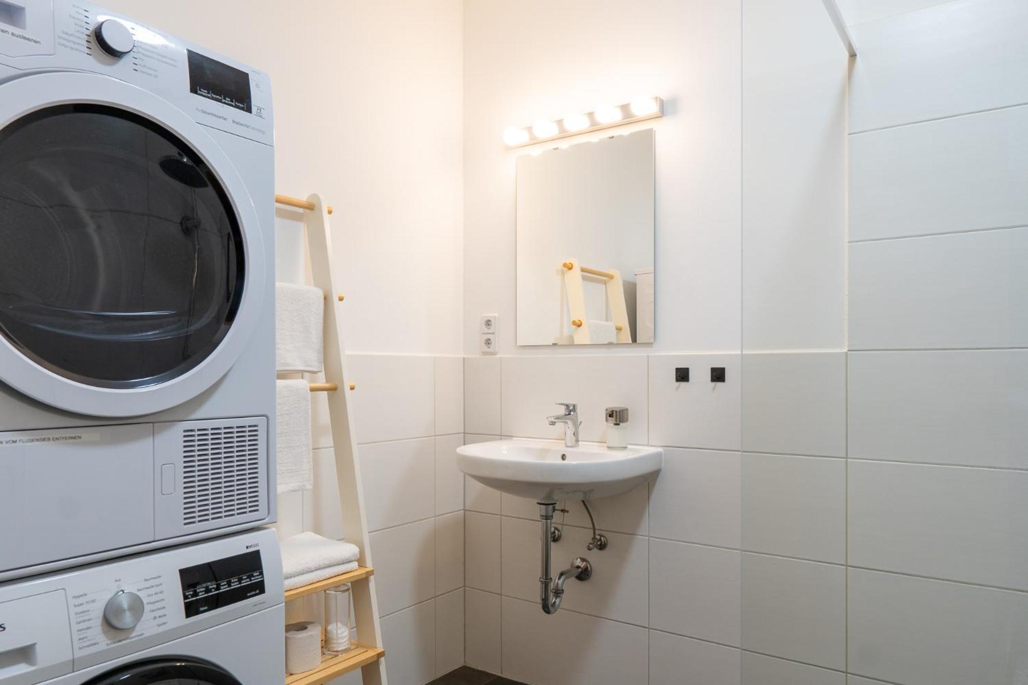 Luxurioeses Apartment, 10Min Innenstadt, Parkplatz Erfurt Eksteriør bilde